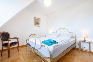 2 chambres, fer et planche à repasser, Wi-Fi, literie fournie