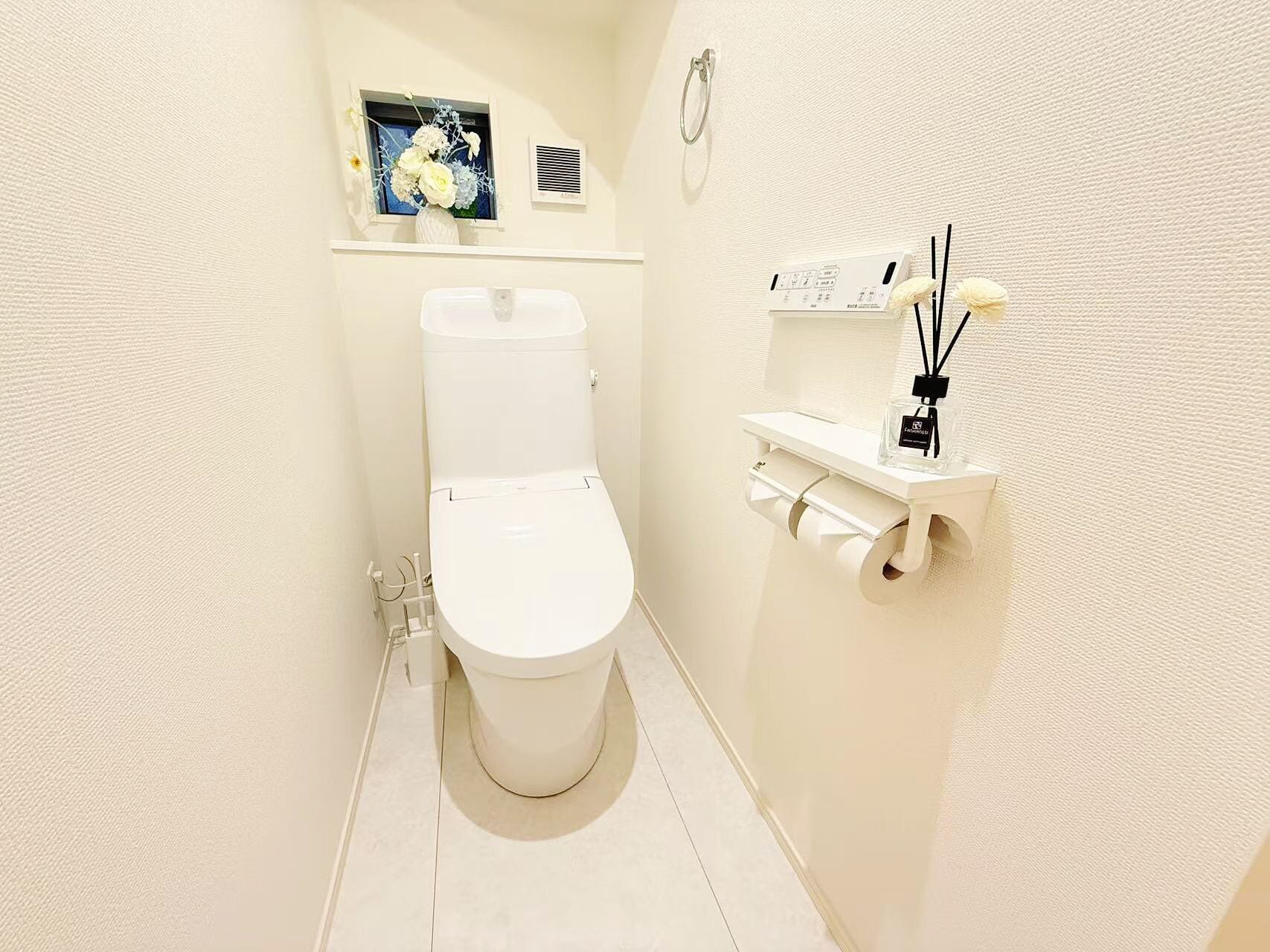 吹风机、坐浴桶、毛巾、肥皂