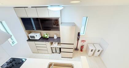 Newly Built House / Free Parking / Direct to Disney & Airport / 12 Pax / 3BR