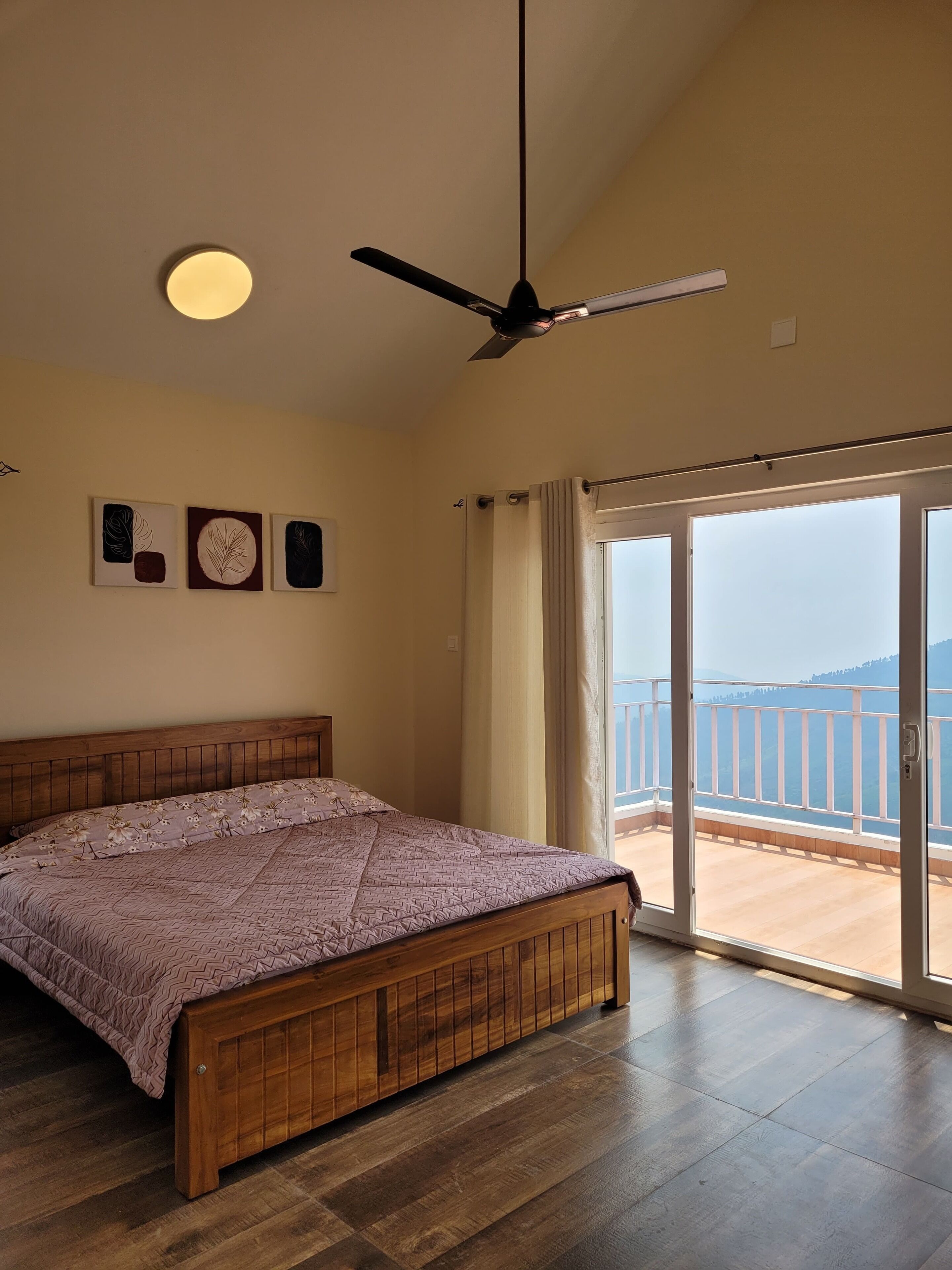 3 makuuhuonetta, silitysrauta/-lauta, Wi-Fi