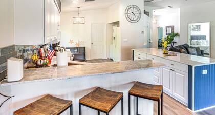 Swim, Golf & Hike: Family Home in Rotonda West!