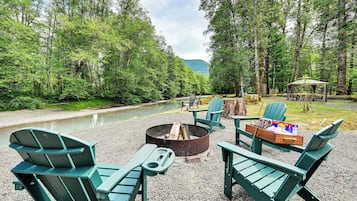 House (3 Bedrooms) | Depan hartanah