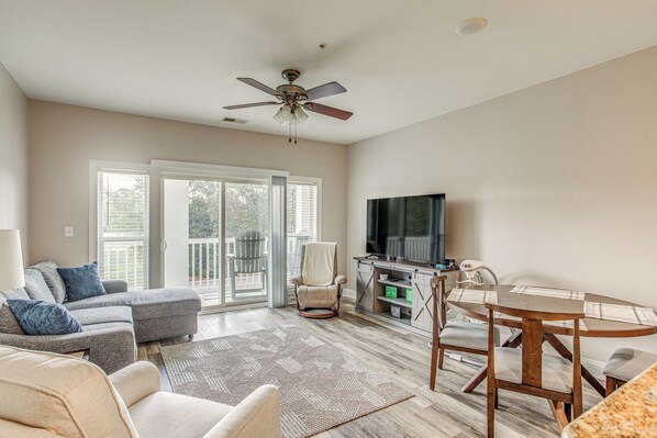 Apartment (2 Bedrooms) | Front of property