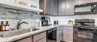 Lake Conroe Home w/ Yard: Half-mi to Boating!