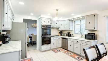 House (5 Bedrooms) | Bahagian dalam