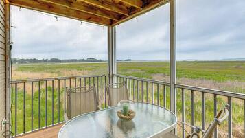 Apartment (2 Bedrooms) | Front of property