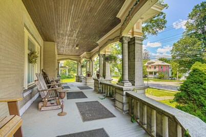 Spacious Home 2 Mi to Seneca Allegany Casino!