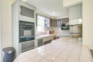 House (1 Bedroom) | Interior