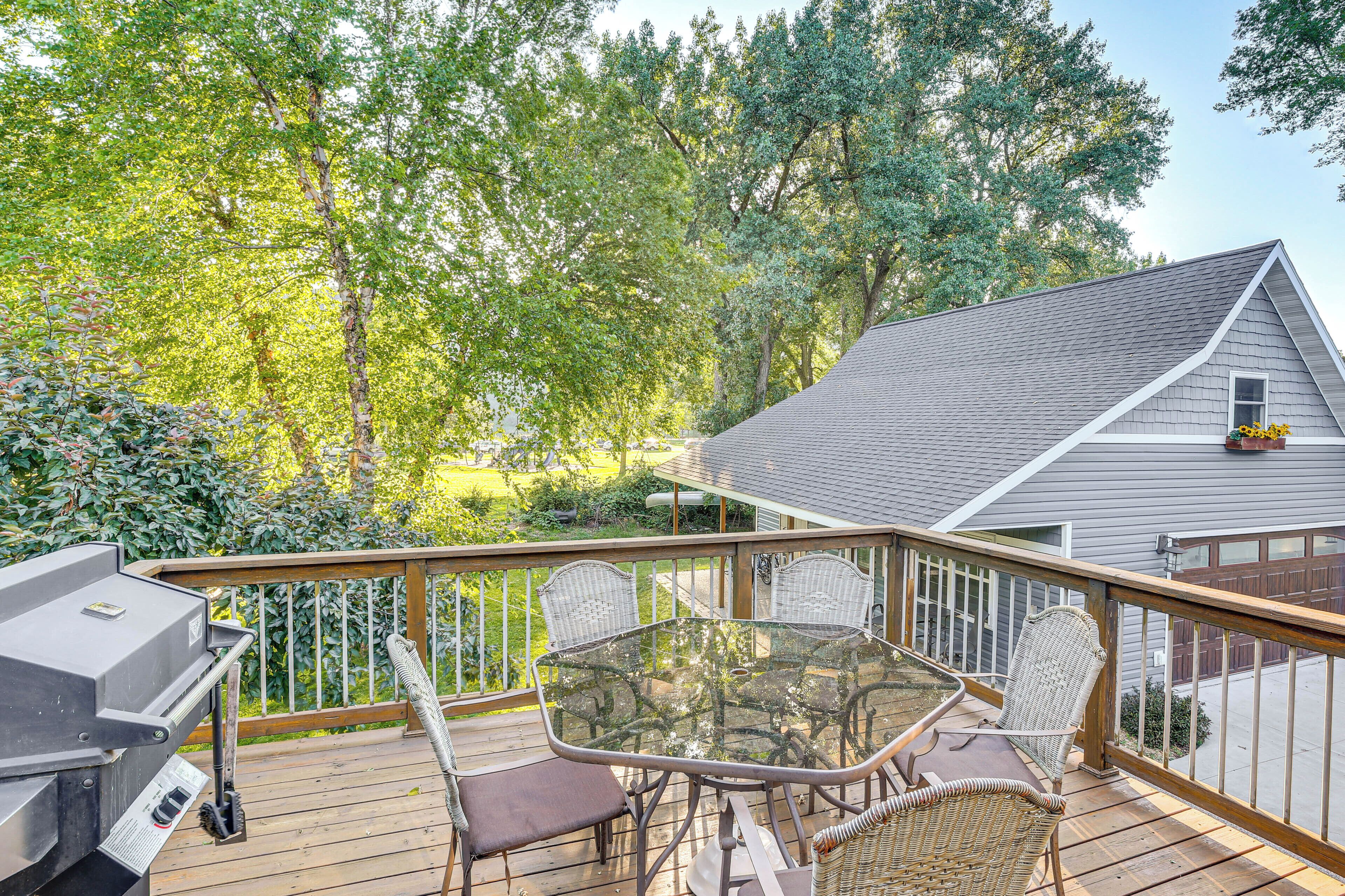 House (5 Bedrooms) | Interior