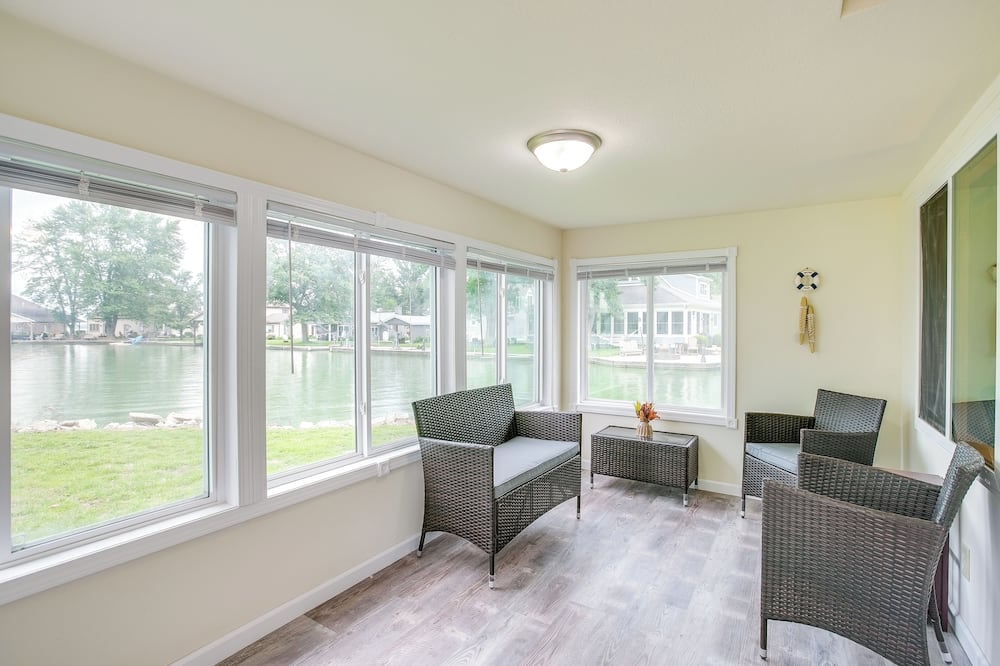 Grand Lake Cabin w/ Private Dock in St Marys! - Saint Henry, OH