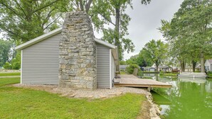 Apartment (0 Bedroom) | Interior - Boat Dock: Couple's Grand Lake Getaway! (St. Marys)