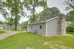 Apartment (0 Bedroom) | Interior - Boat Dock: Couple's Grand Lake Getaway! (St. Marys)