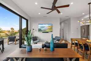 Apartment | 2 bedrooms, Internet - Del Mar Retreat - Laundry BBQ Firepit AC Patio (Del Mar)