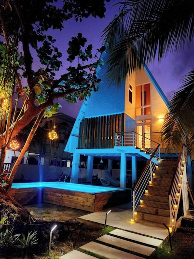 Elegant Chalet 2 Minutes From the Beach Ideal Families