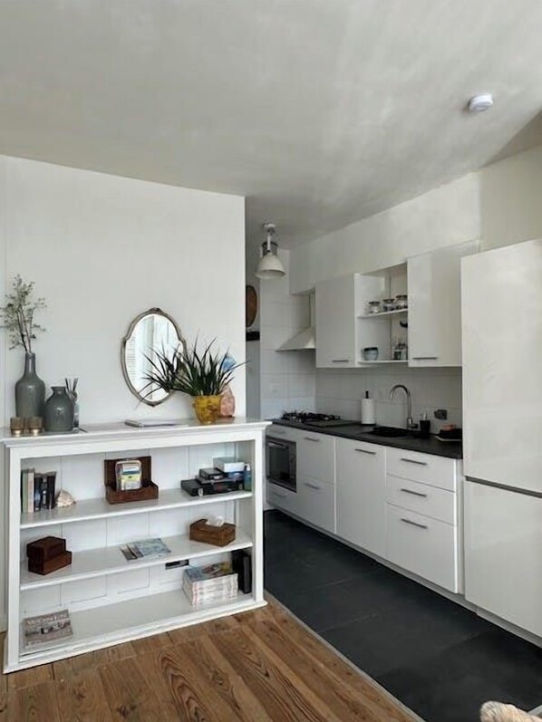 Fridge, microwave, oven, dishwasher