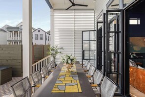 Outdoor dining