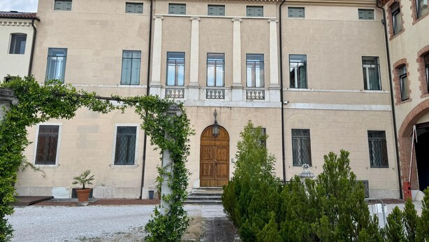 Uklassifisert bilde, 1 av 22, knapp