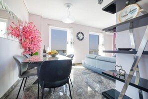Dining - Kalamata Coastal Charm, Modern Seaside Escape (Kalamata)