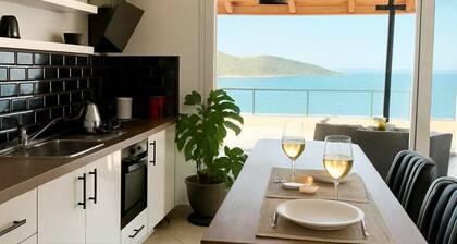 Panoramic Seaview Blue Nest - Stylish Getaway