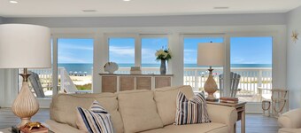 🌴Breezeway🌴 Beachfront w/ Private Boardwalk | Pet-Friendly | Private Pool