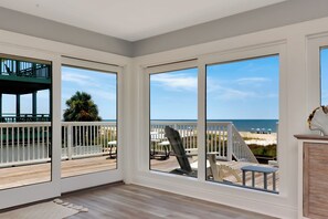 Interior - 🌴Breezeway🌴 Beachfront w/ Private Boardwalk | Pet-Friendly | Private Pool (Indian Pass)