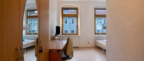 2 bedrooms, WiFi, bed sheets