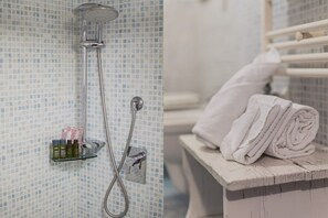 Douche, bidet, shampoing