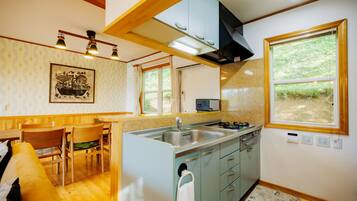 雪櫃、微波爐、爐具、廚房用具/餐具/器皿