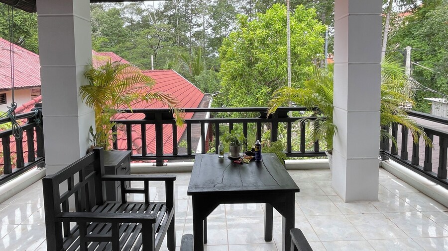 URBAN ANGKOR VILLA