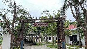 Mặt tiền nơi lưu trú