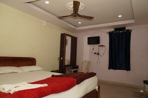 Deluxe Double Room, Balcony, Mountain View