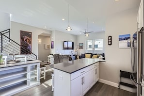 House, 2 Bedrooms | Living area | Smart TV