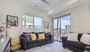 House, 2 Bedrooms | Living area | Smart TV