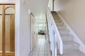 Townhome, 2 Bedrooms | Interior