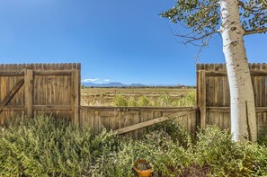 Townhome, 2 Bedrooms | Property grounds