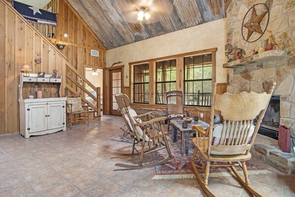 Cabin, 2 Bedrooms | Interior
