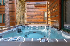 مغطس سبا خارجي