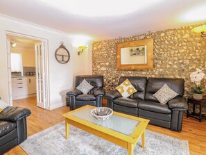 Living area - Honeysuckle Cottage (Swaffham)