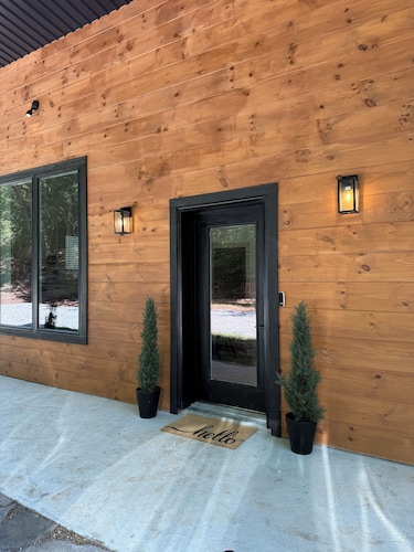 Holt House - Tranquil cabin close to hiking trails and the Buffalo River