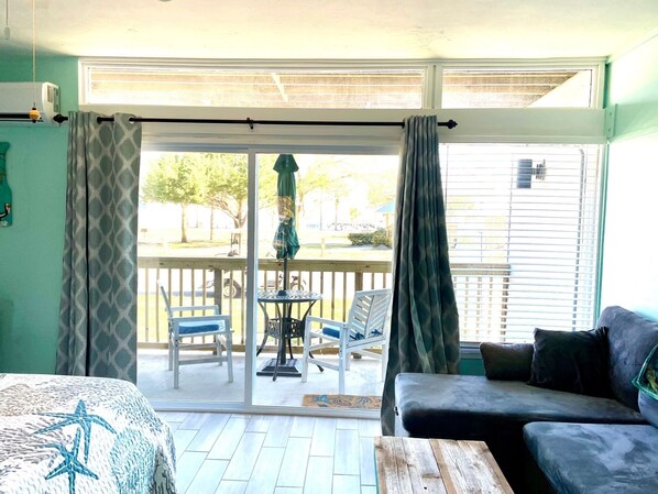 TV - Jewel of Cedar Key-Pet Friendly condo 130 (Cedar Key)