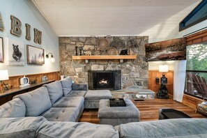 Smart TV, fireplace, video games