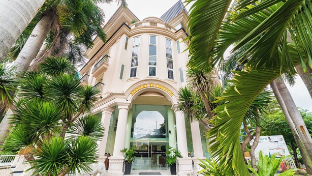 Exterior - Belvilla Luxury Hotel Near SECC Formerly (Ho Chi Minh City)