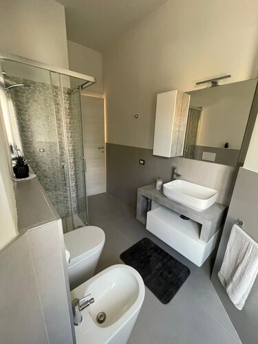 Casa Malibù – Modern apartment with balcony, 2 minutes from the city center