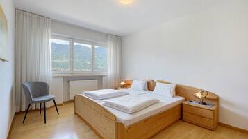 1 camera, Wi-Fi, lenzuola