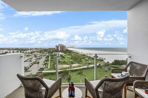 Condo, 1 Queen Bed (SW facing beachfront condo with sweep) | Property grounds