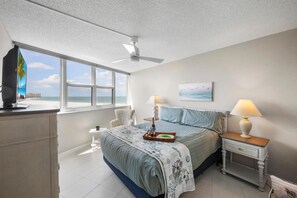 Condo, 1 Queen Bed (SW facing beachfront condo with sweep)