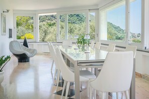 Dining - Luxury Levaina Villa, Sleeps 8 on the Amalfi Coast (Positano)