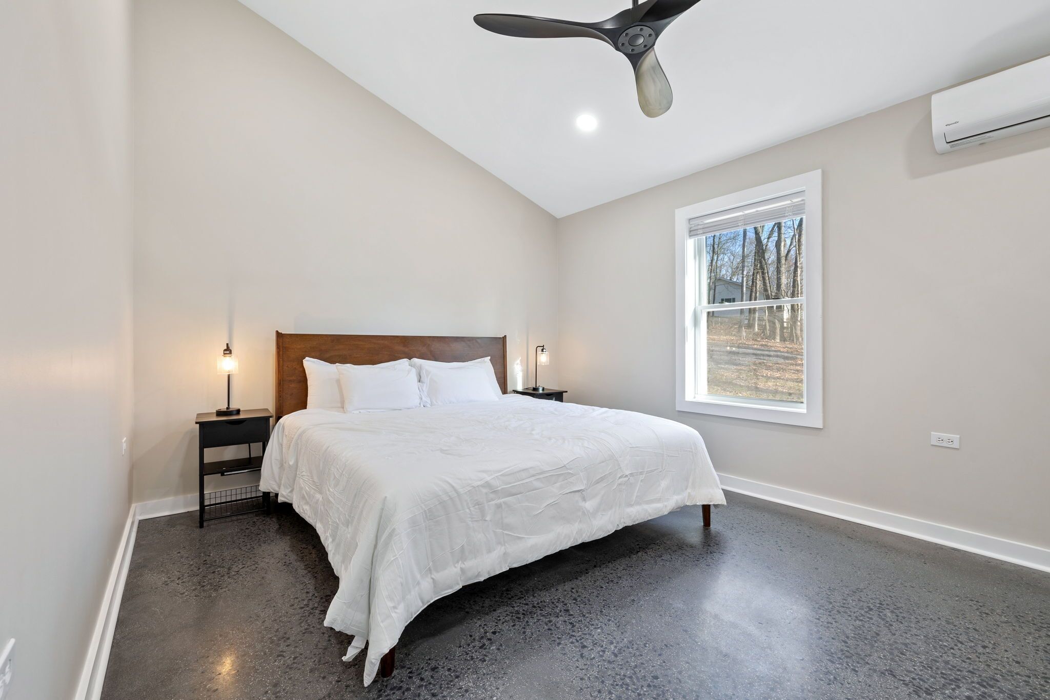 3 Schlafzimmer, Schreibtisch, Bügeleisen/Bügelbrett, kostenloses WLAN