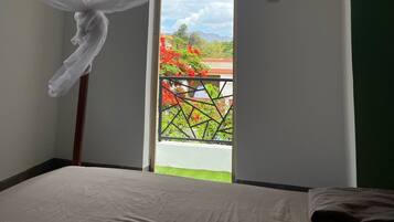 2 slaapkamers, een strijkplank/strijkijzer, wifi, beddengoed