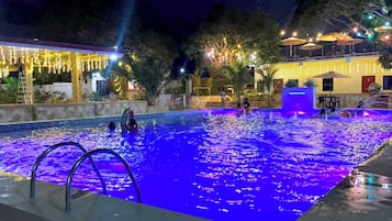 Vila, 4 quartos, acessível, para fumantes | Piscina | Piscina externa